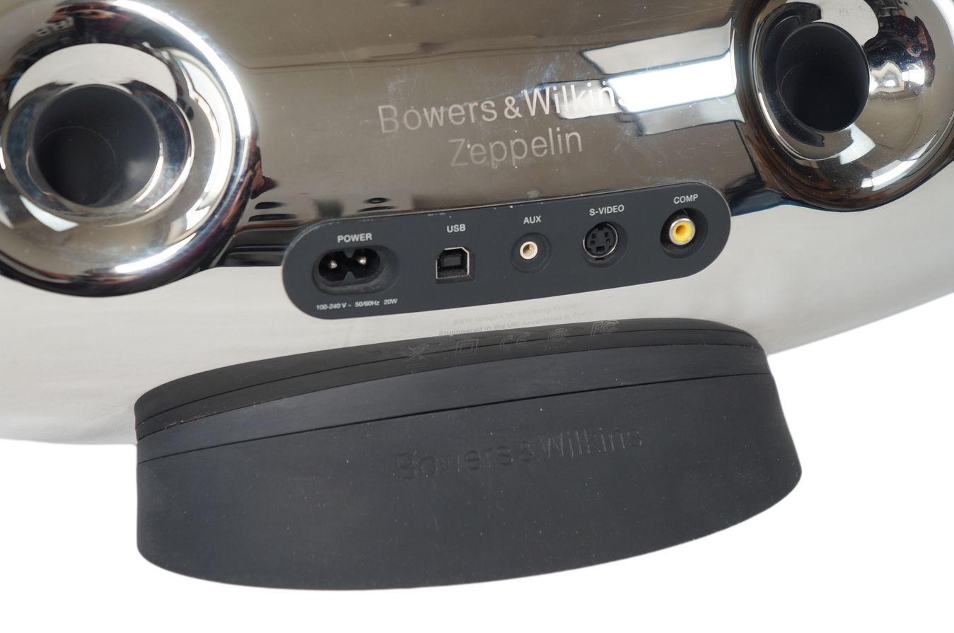 Bowers__Wilkins_Zeppelin_10_result
