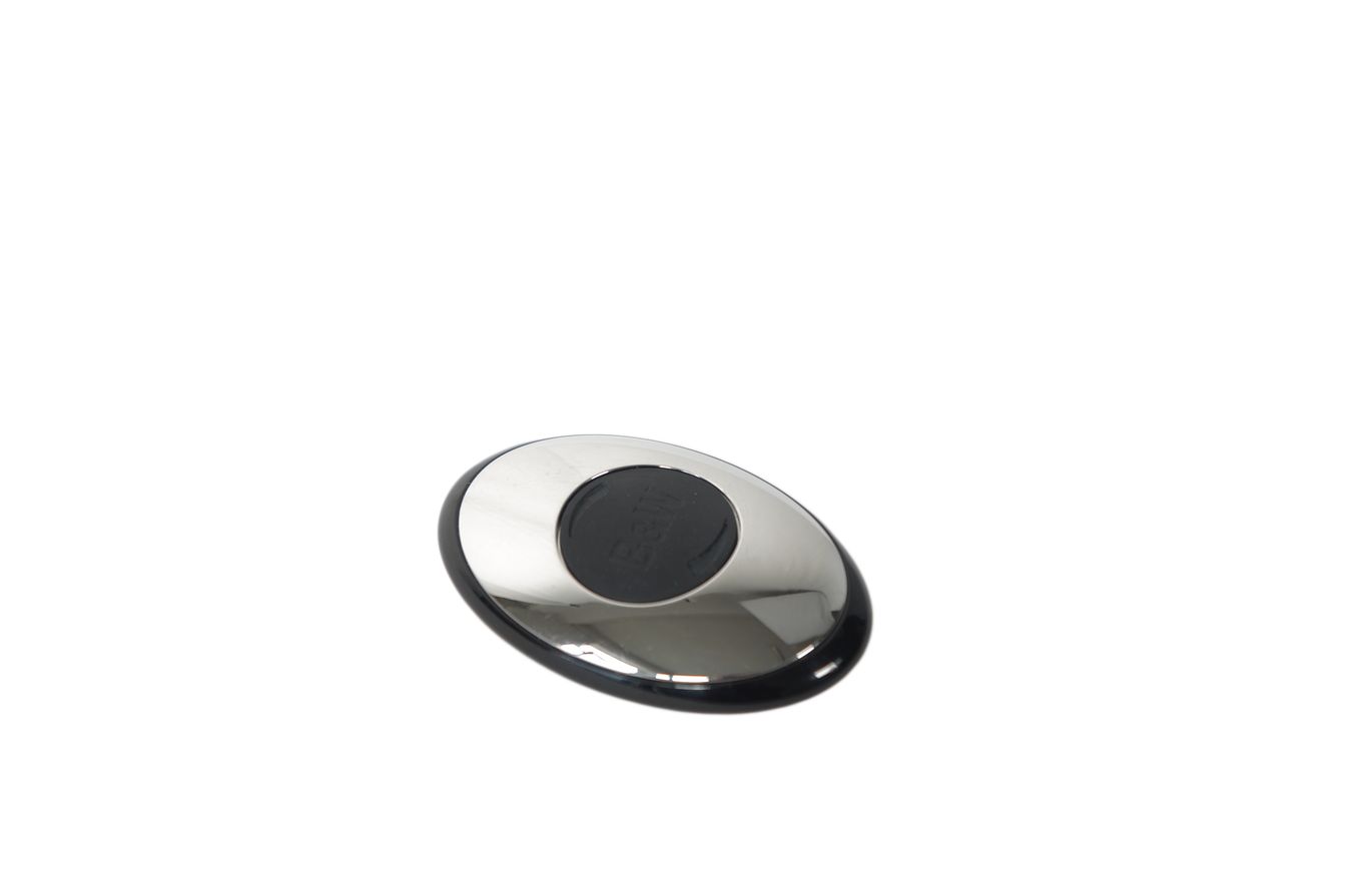 Bowers__Wilkins_Zeppelin_16_result