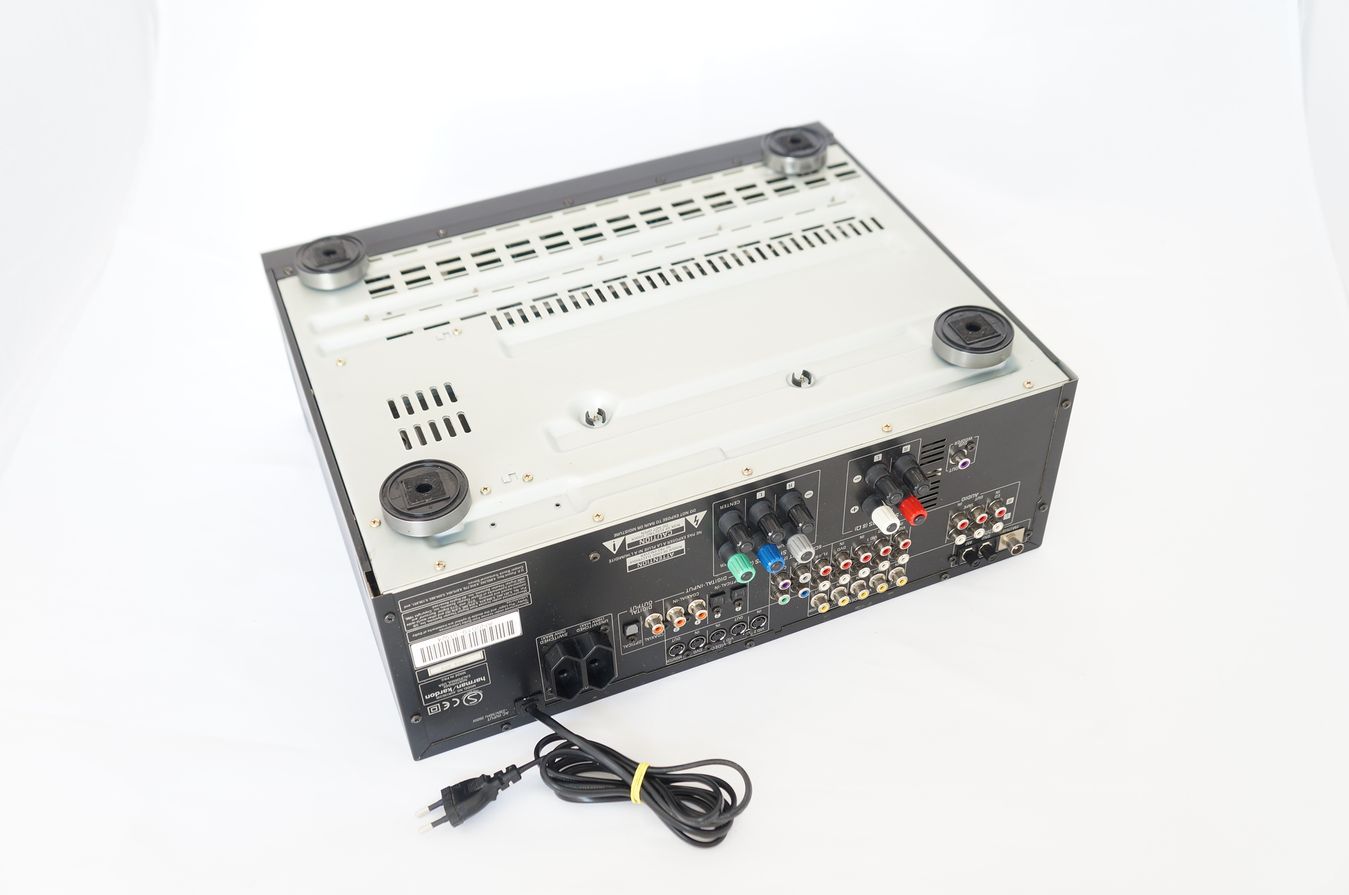 Harman_Kardon_AVR_130_Stereo_Receiver_Schwarz_08_result