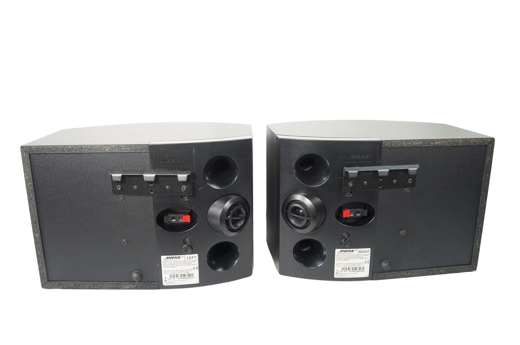 2x_Bose_301_V_Lautsprecher_Boxen_Schwarz_inkl._Wandhalterungen_04_result