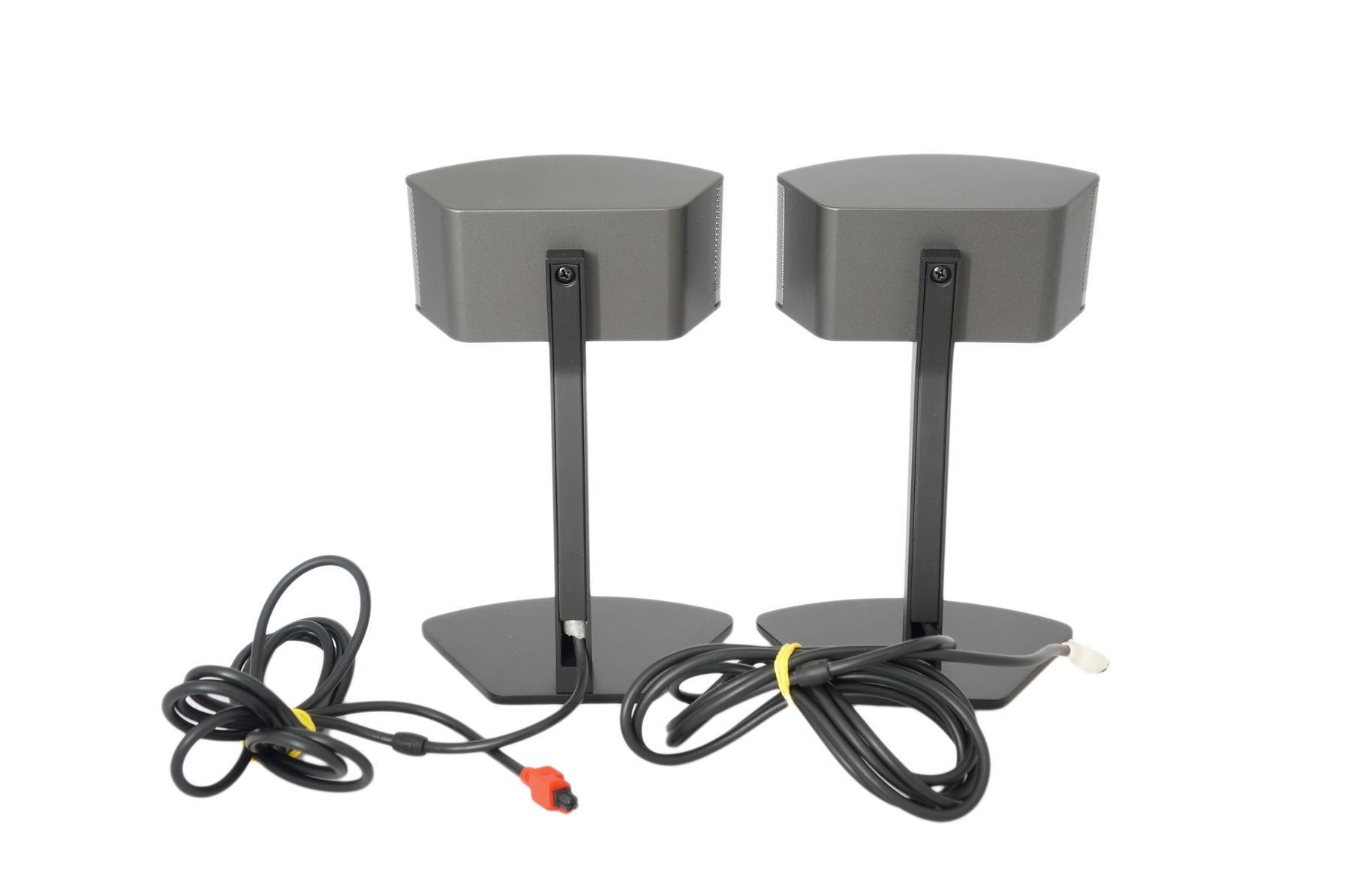 2x_Bose_Companion_5_Satelliten_PC_Multimedia_Lautsprecher_mit_Kabel_03_result
