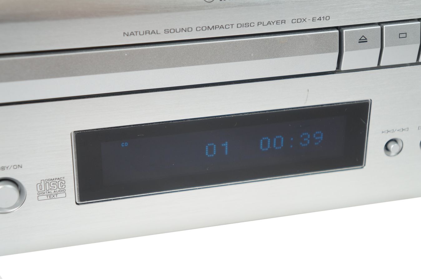 Yamaha_CDX-E410_CD_Player_Natural_Sound_Silber_02_result
