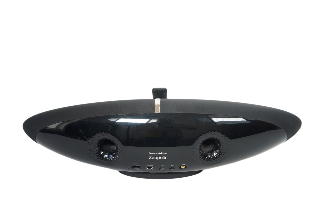 Bowers__Wilkins_Zeppelin_Air_Wireless_Hi-Fi_Lautsprecher_Soundbox_fur_iPod_OdyrDda