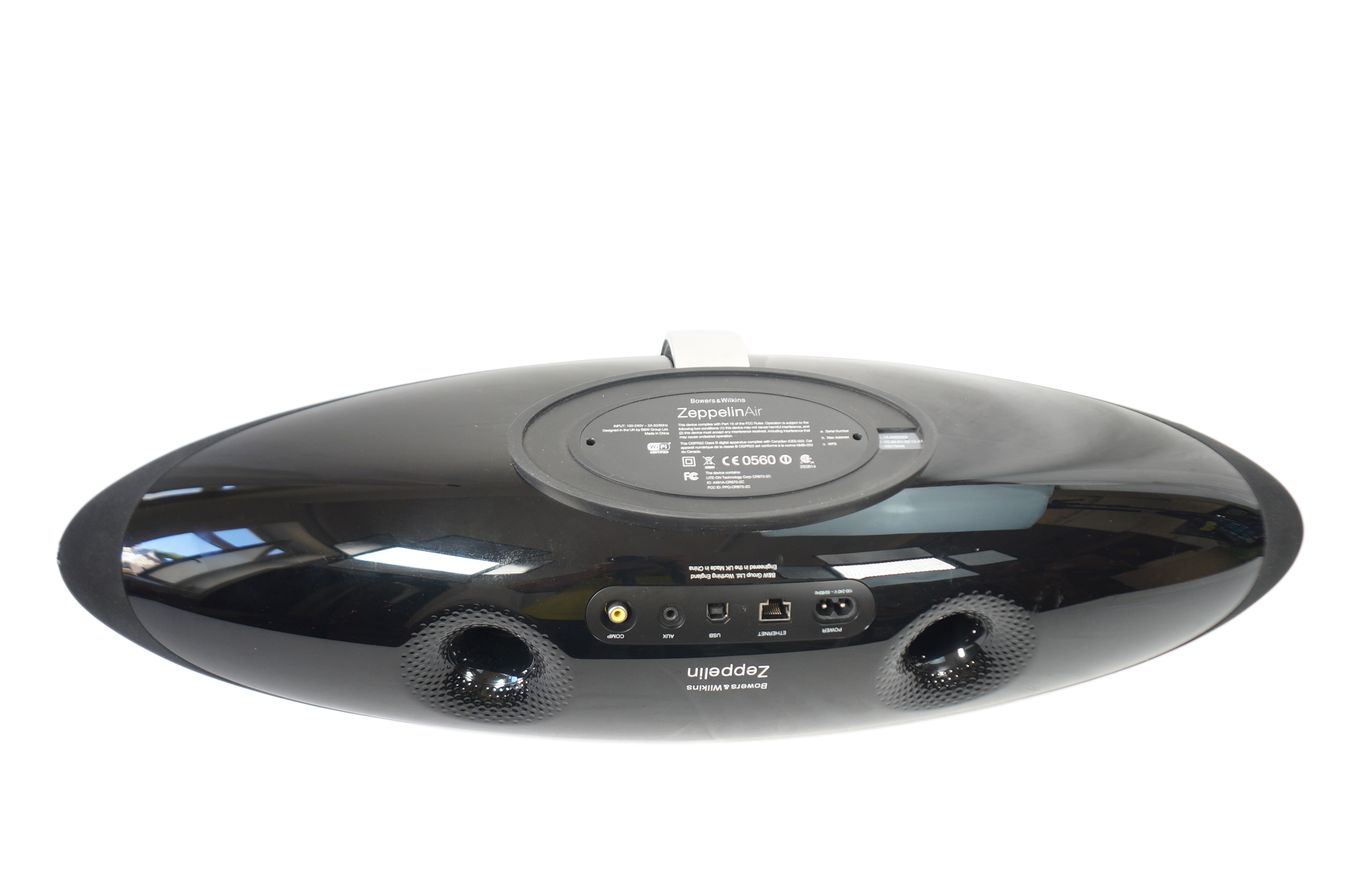 Bowers__Wilkins_Zeppelin_Air_Wireless_Hi-Fi_Lautsprecher_Soundbox_fur_iPod_wSPURY2