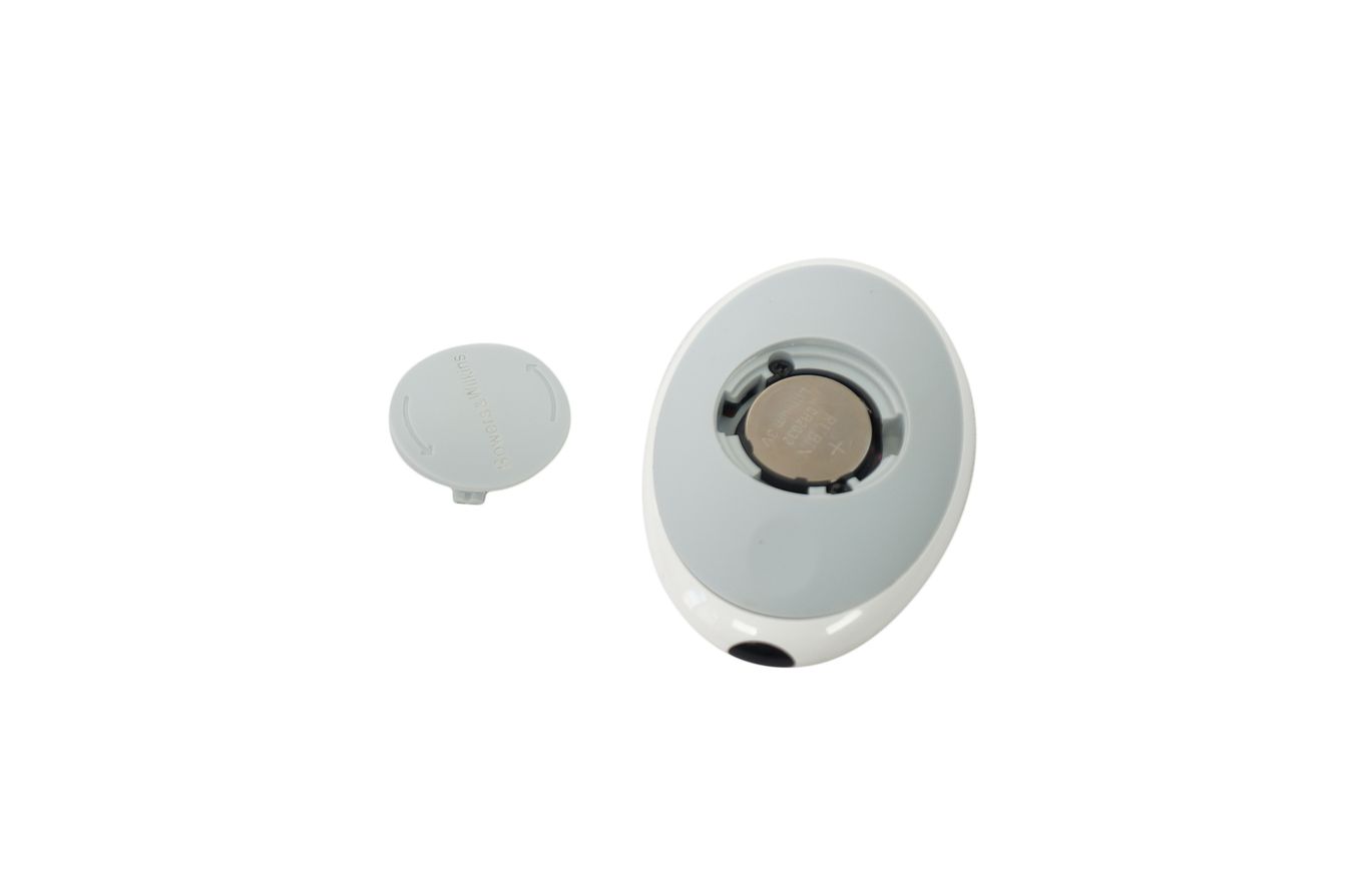 Bowers__Wilkins_Zeppelin_Fernbedienung_Weiss_result