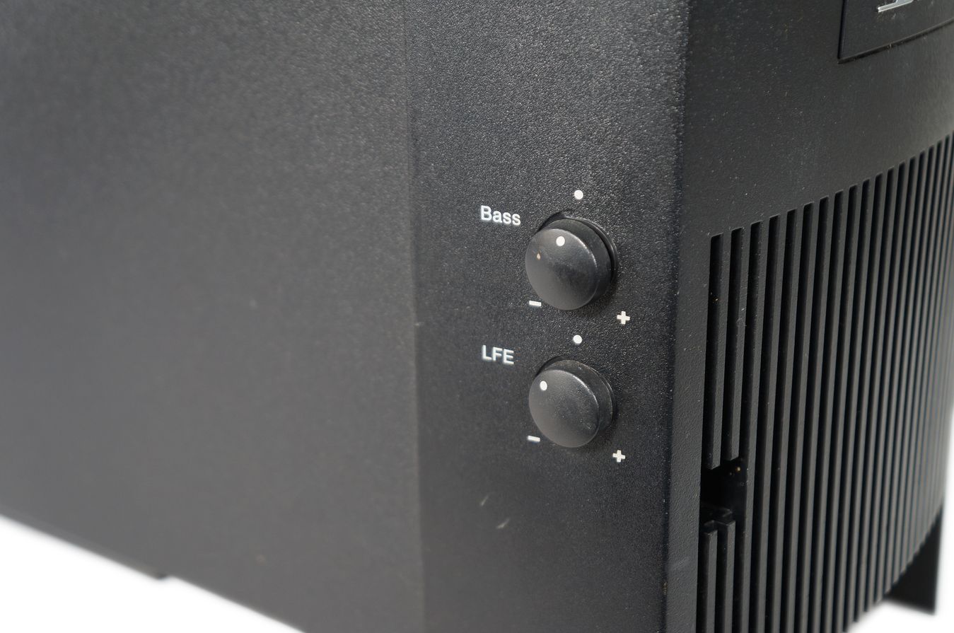 Bose_Acoustimass_10_Series_III_Powered_Subwoofer_Schwarz_Aktiv_05_result