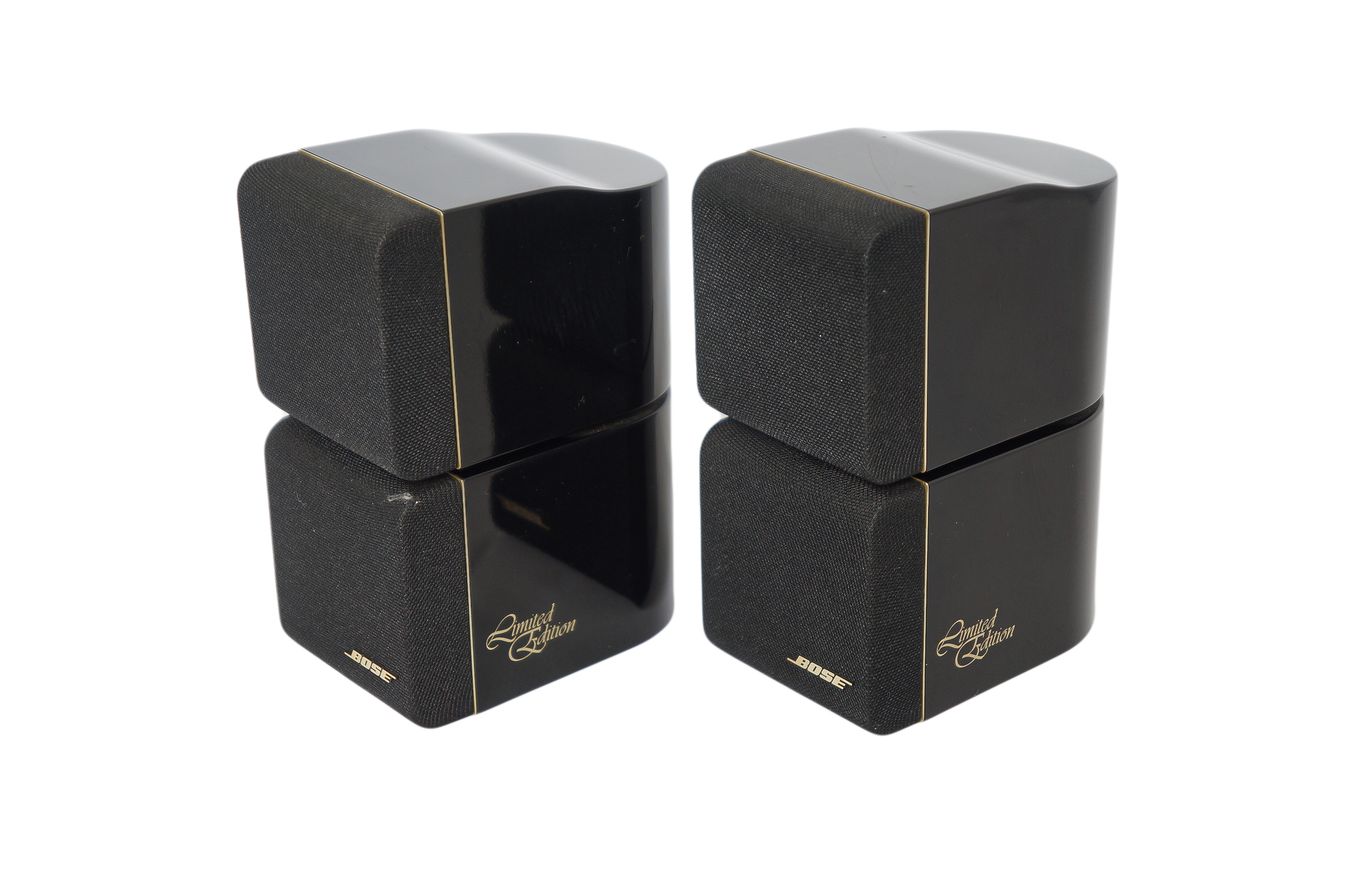 2x_Bose_Acoustimass_Doppelcubes_Series_II_mit_rotem_Rand_Special_Edition_result