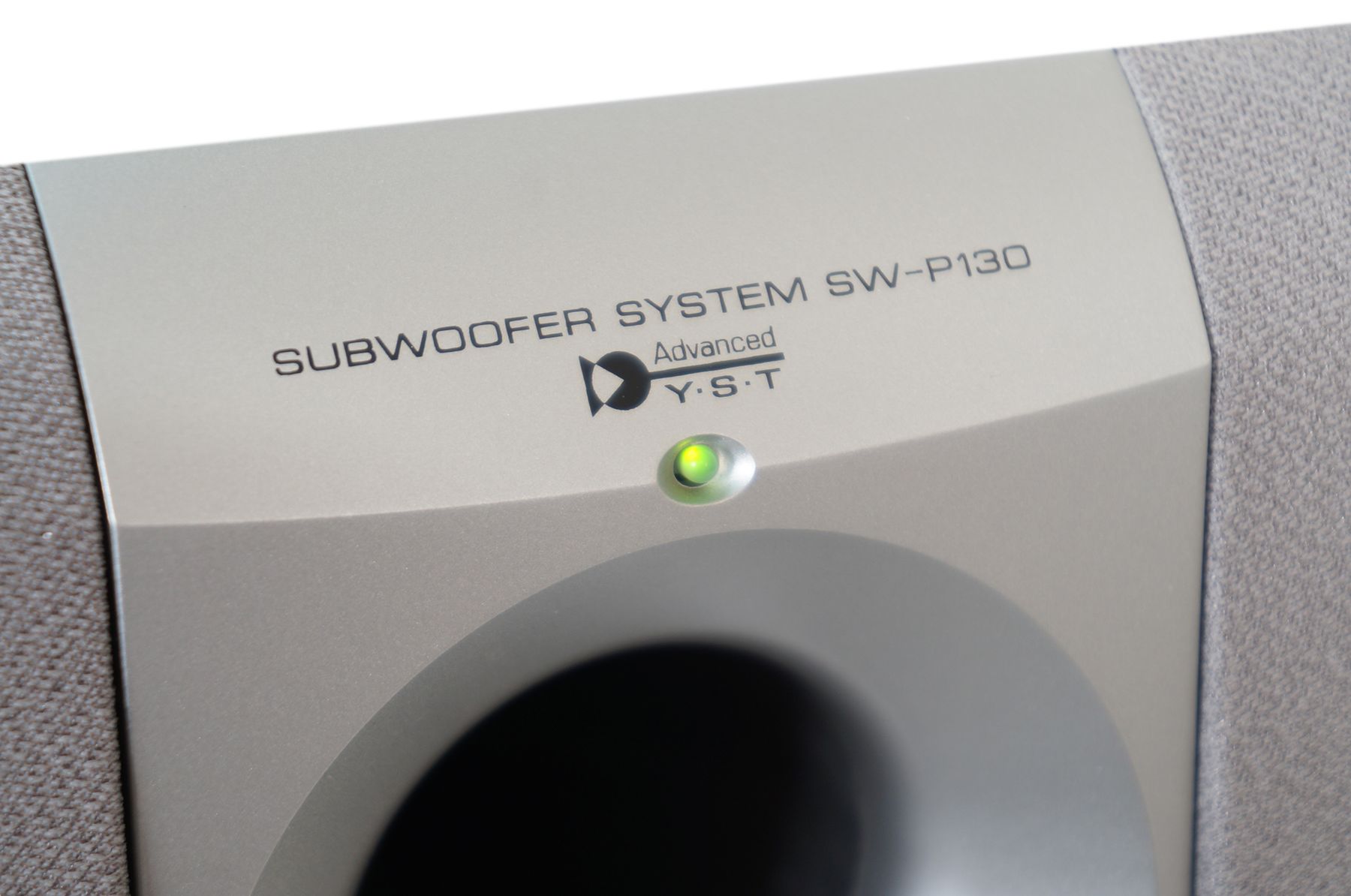 Yamaha_SW-P130_Subwoofer_Aktiv_Silber_03_result