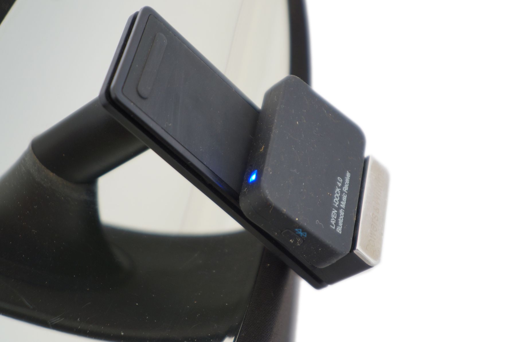 Bowers__Wilkins_BW_Zeppelin_Mini_inkl._Bluetooth_Adapter_02_result