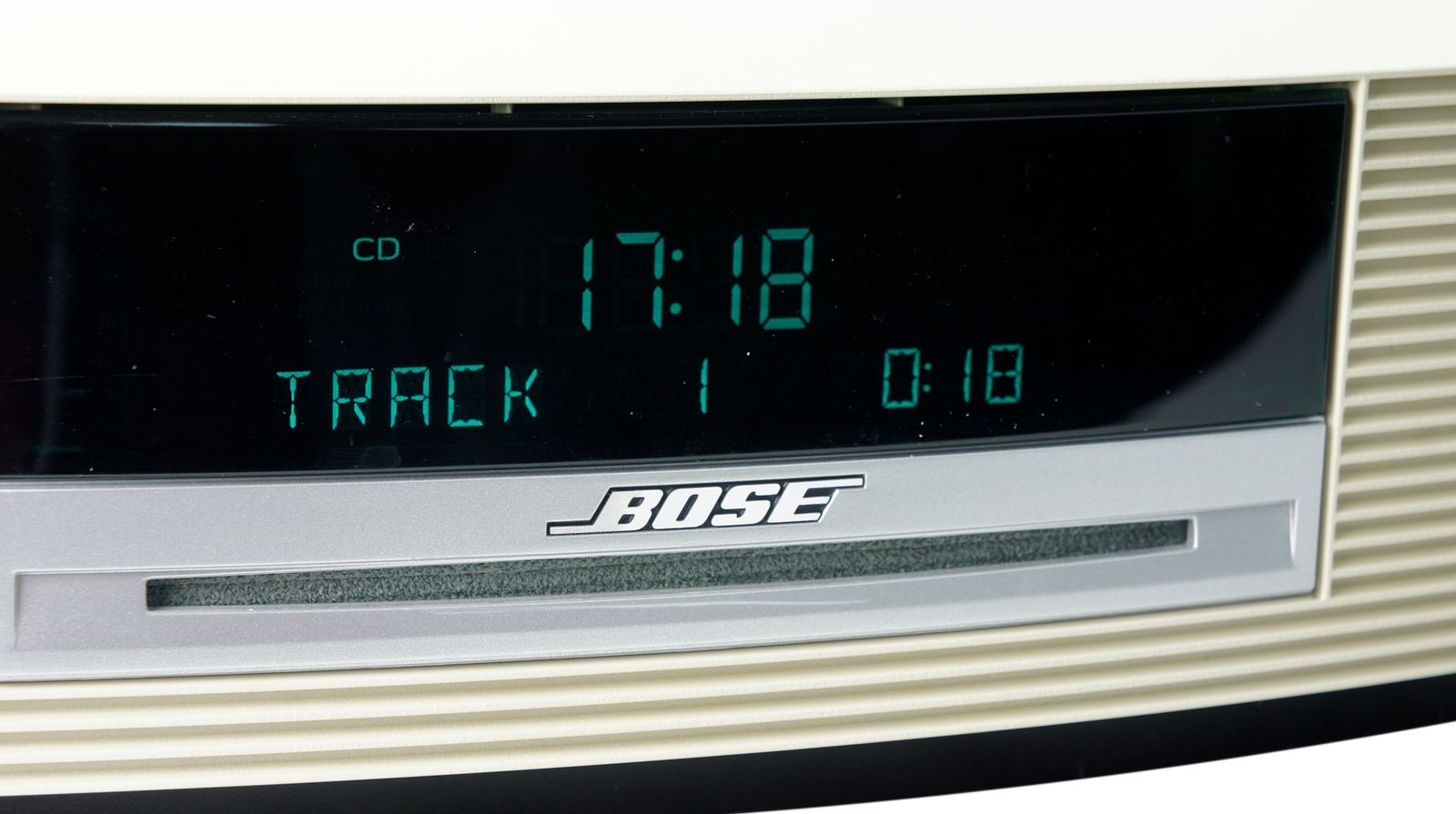 Bose_Wave_Music_System_AWRCC4_WeiB_result