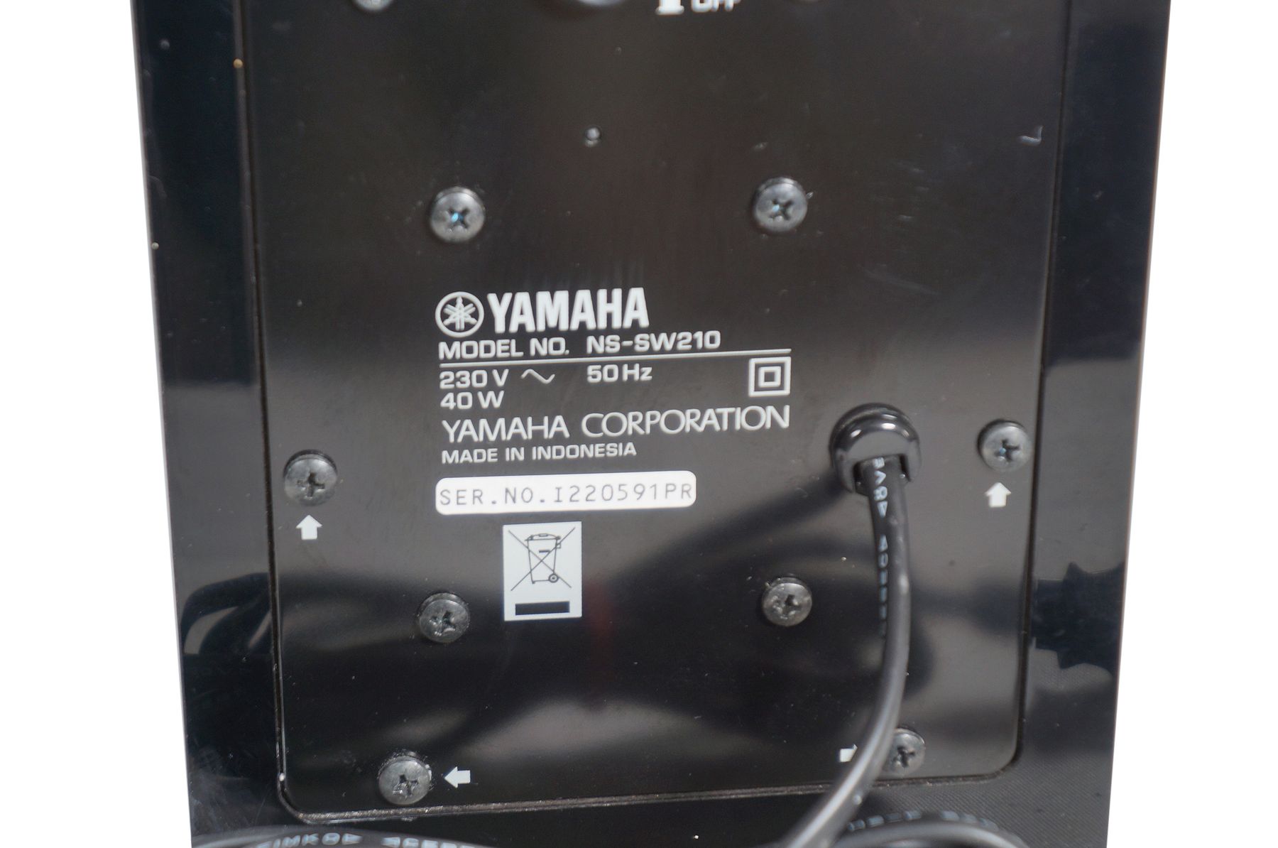 Yamaha_NS-SW210_Subwoofer_Aktiv_Schwarz_04_result
