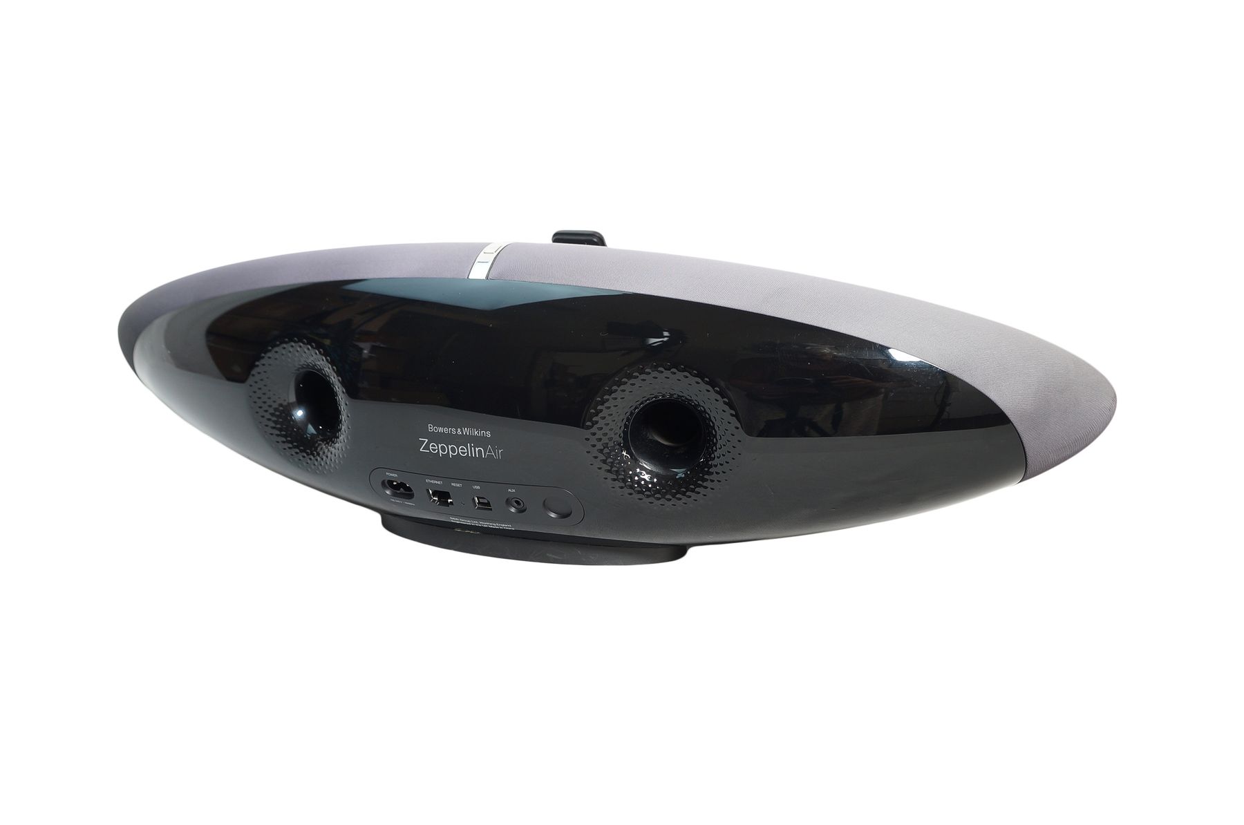 Bowers__Wilkins_Zeppelin_Air_Wireless_Hi-Fi_Lautsprecher_04_result