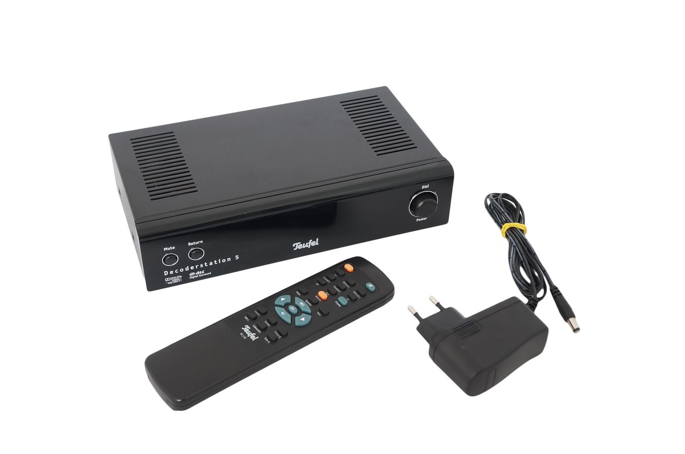 Teufel_Decoderstation_5_Vorverstarker_Dolby_Digital_5.1_Surround_TOP_Zusta_odvKhPJ