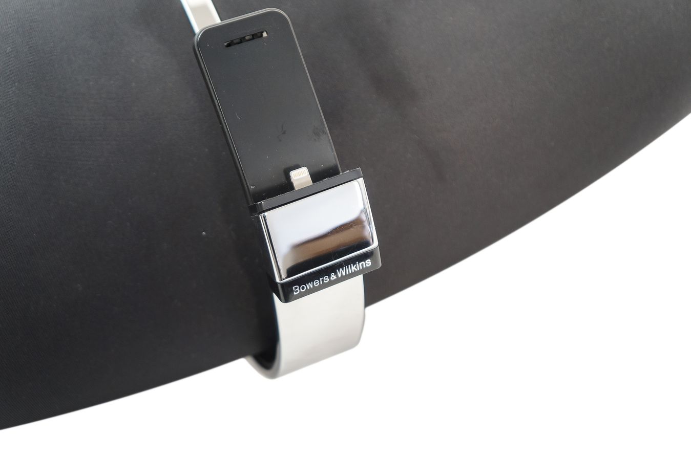 Bowers__Wilkins_Zeppelin_Air_Wireless_Hi-Fi_Lautsprecher_Soundbox_fur_iPod_Iy0Rei6