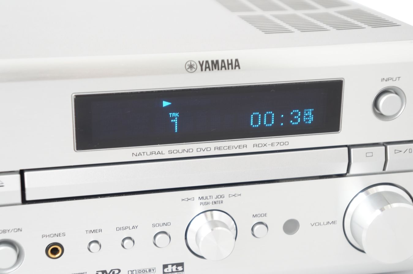 Yamaha_RDX-E700_CD_DVD_2.1_Receiver_Silber_03_result