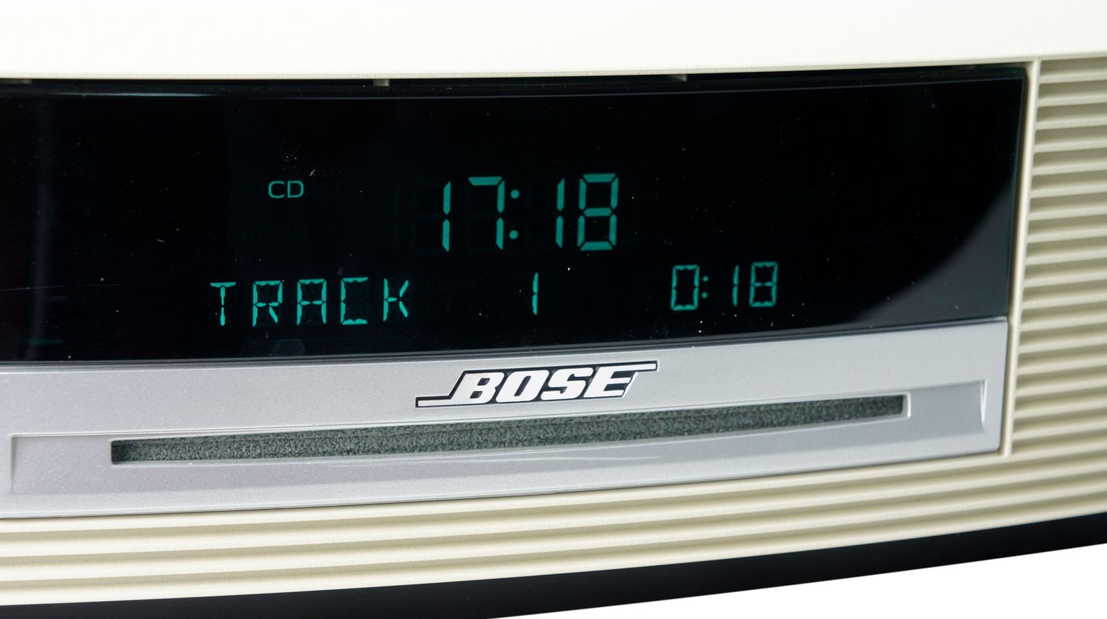 Bose_Wave_Radio_Model_AWR1-2W_Weiss_02_result