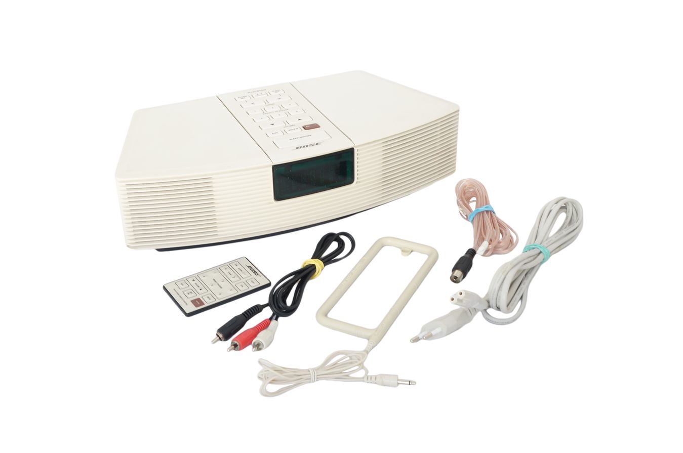 Bose_Wave_Radio_Model_AWR1-2W_Weiss_03_result