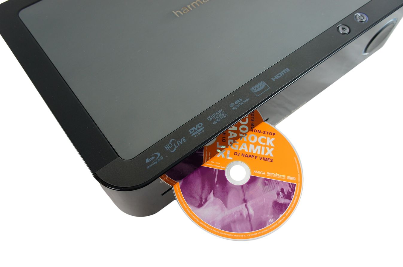 Harman_Kardon_BDS_2_BluRay_2.1_Receiver_3D_HDMI_USB_02_result