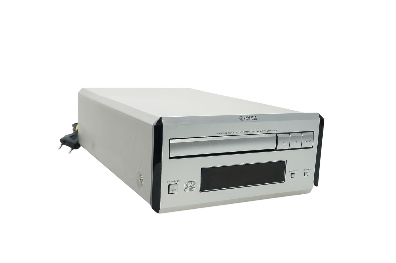 Yamaha_CDX-E400_CD-Player_Silber_04_result