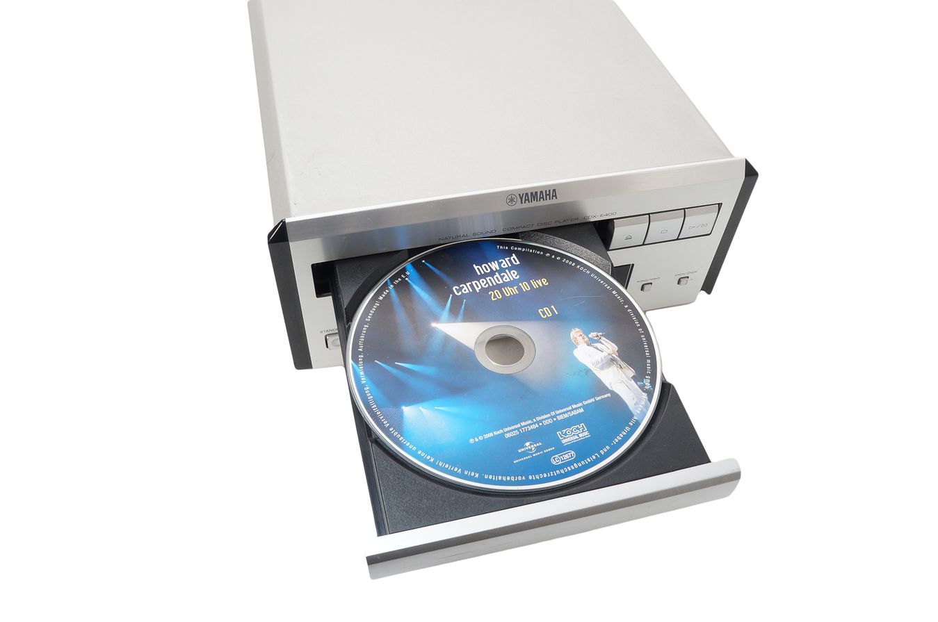 Yamaha_CDX-E400_CD-Player_Silber_result