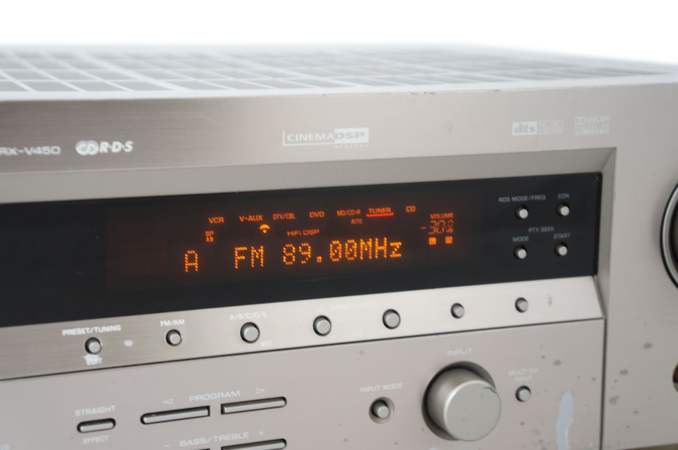 Yamaha_RX-V450_6.1_AV_Receiver_Silber_result