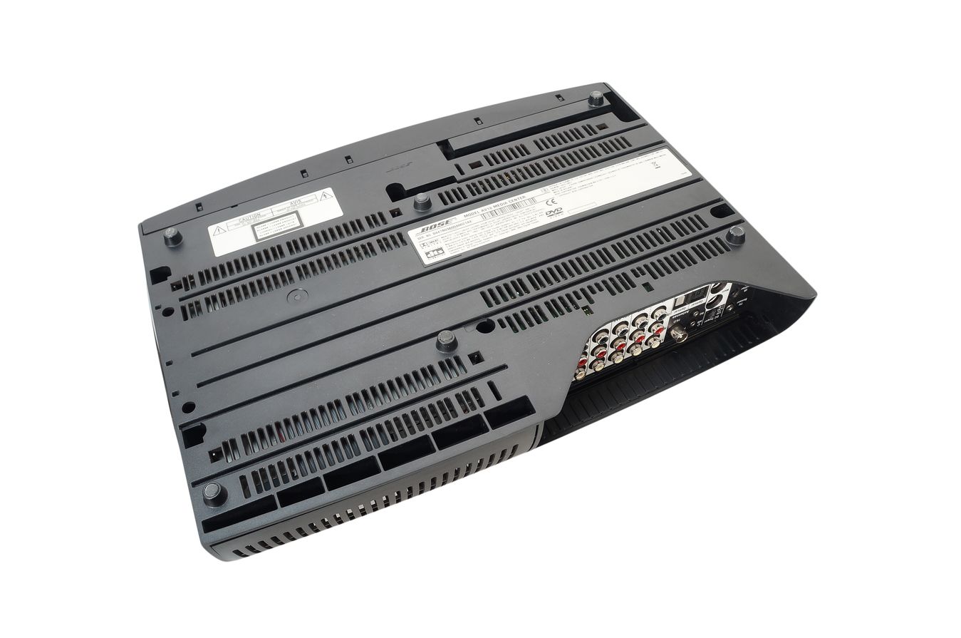 Bose_Lifestyle_18_AV_18_AV18_Media_Center_09_result