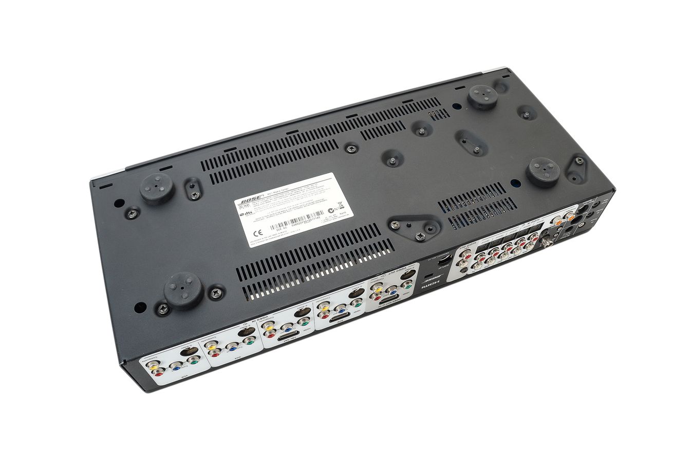 Bose_Media_Center_MC1_Steuerkonsole_Lifestyle_V10_V30_V20_06_result