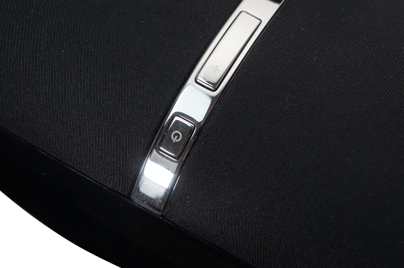 Bowers__Wilkins_Zeppelin_Air_Wireless_Hi-Fi_Lautsprecher_Soundbox_fur_iPod_akNiwNG