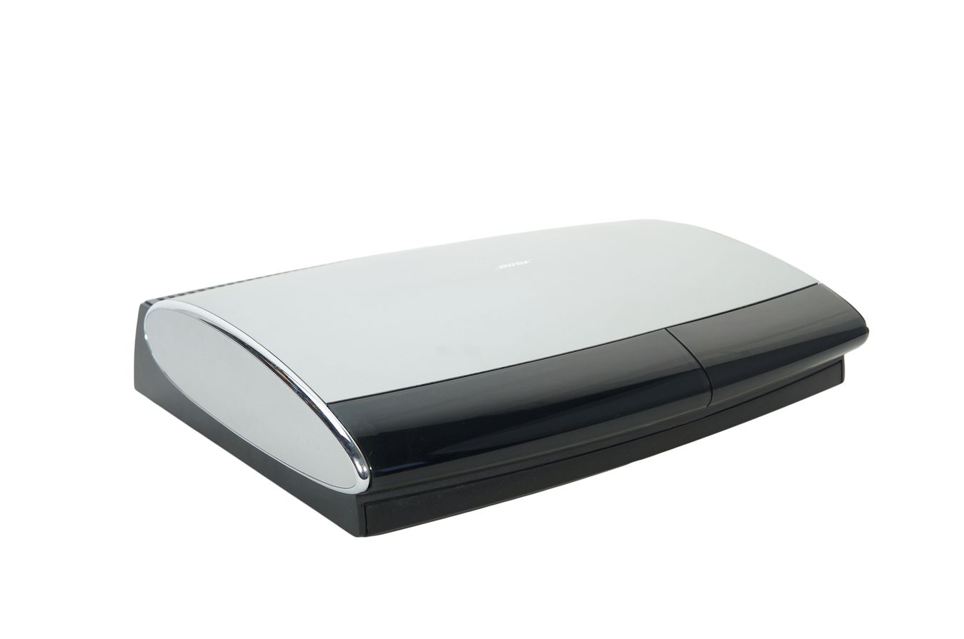 Bose_AV18_Media_Center_Lifestyle_18_28_Series_II_III_03_result