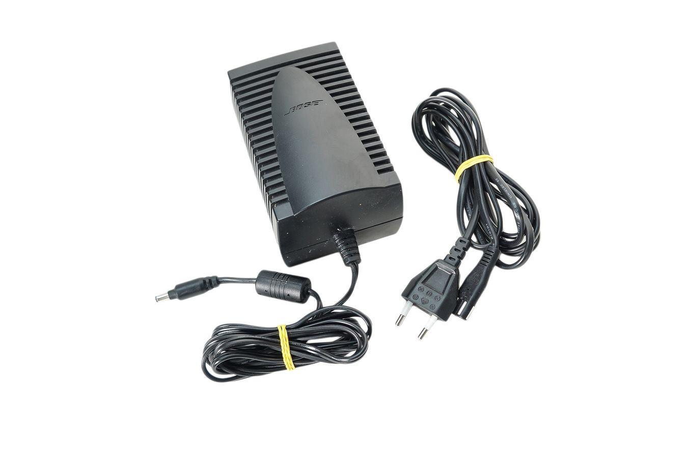 Bose_AV18_Media_Center_Lifestyle_18_28_Series_II_III_12_result