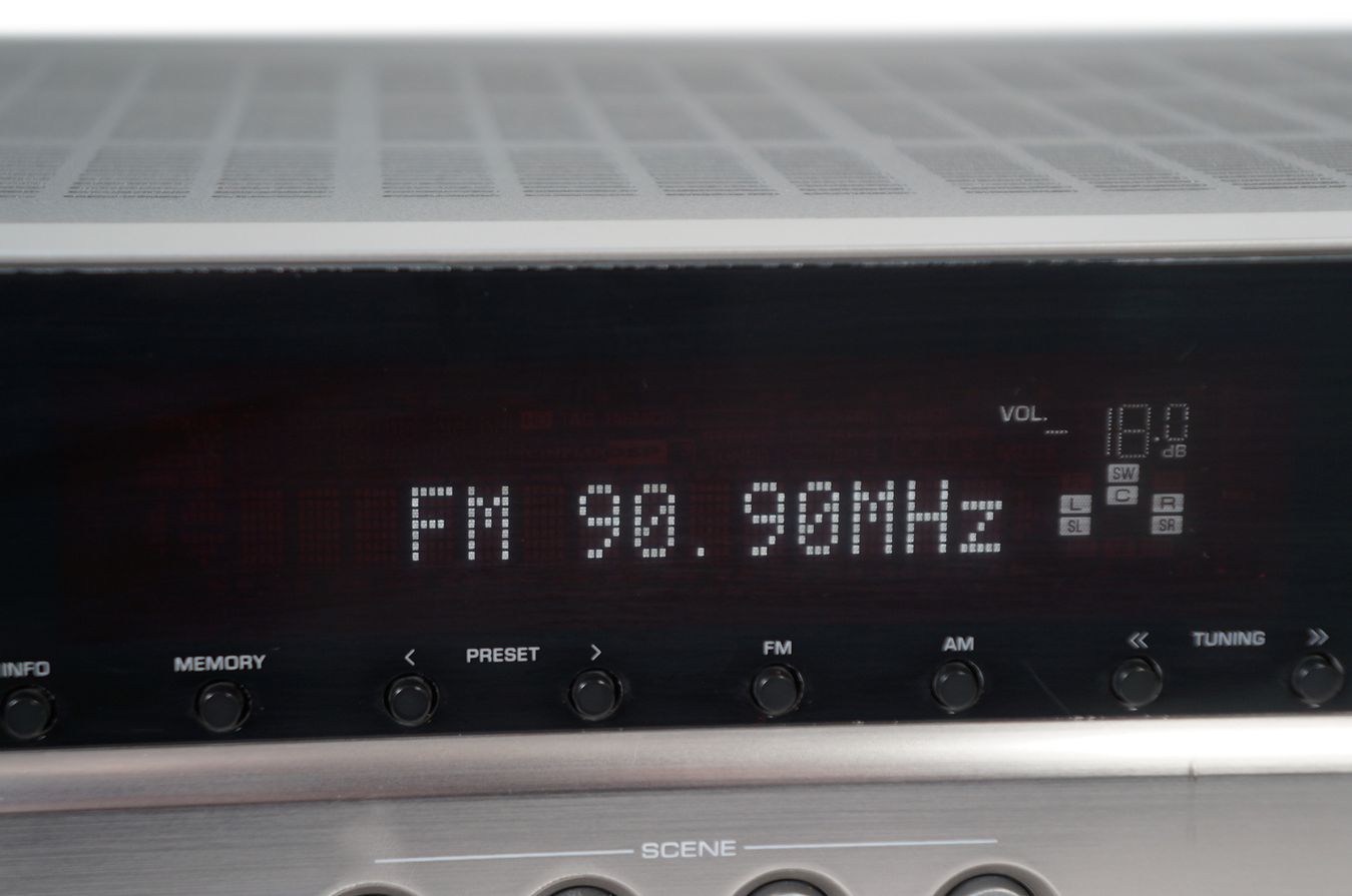 Yamaha_RX-V367_Heimkino_AV_Receiver_mit_HDMI_Silber_05_result