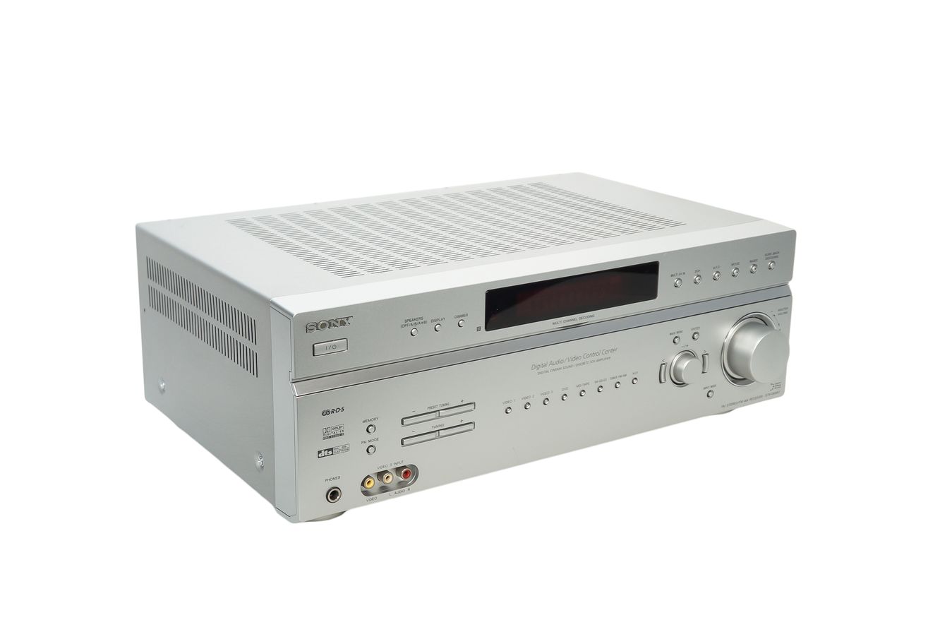 Sony_STR-DE697_7.1_Heimkino_Stereo_Receiver_Silber_03_result