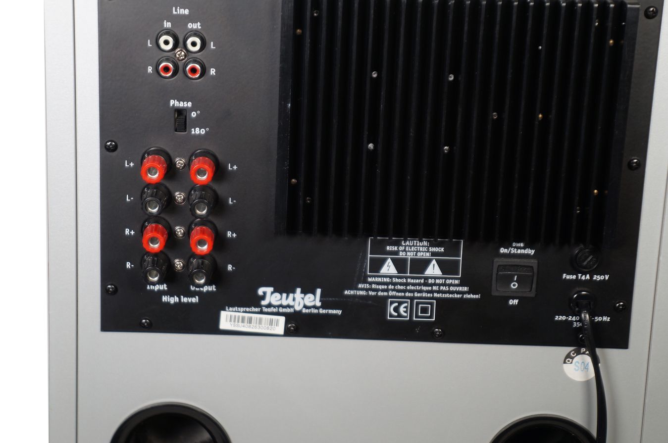 Teufel_Concept_S_Aktiver_Subwoofer_Silber_06_result