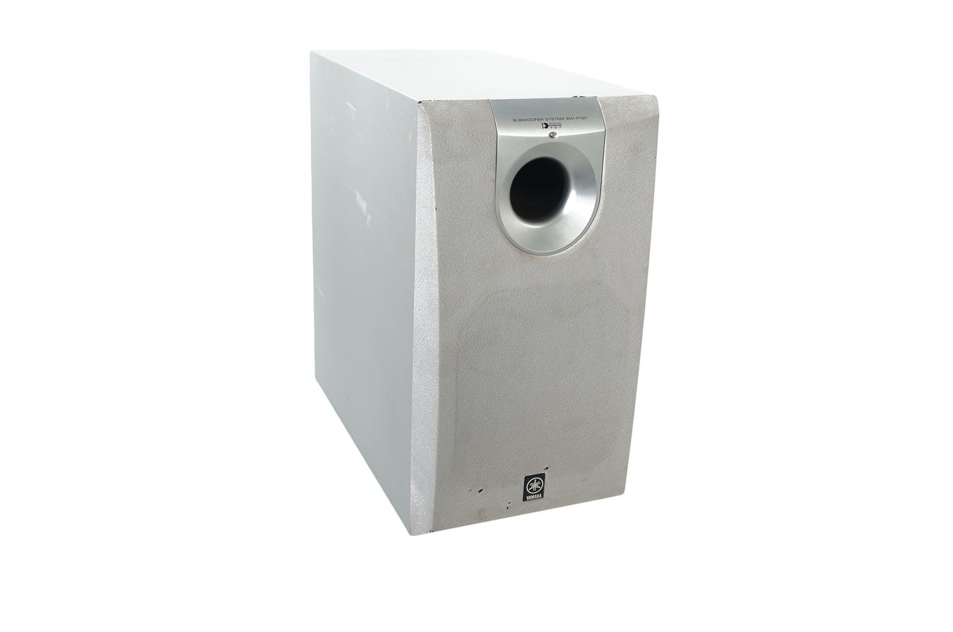 Yamaha_SW-P130_Subwoofer_Aktiv_Silber_03_result