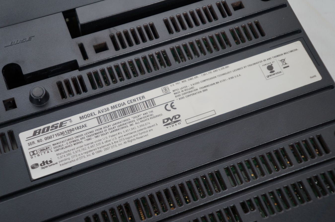 Bose_Lifestyle_18_28_38_Model_AV38_Media_Center_11_result
