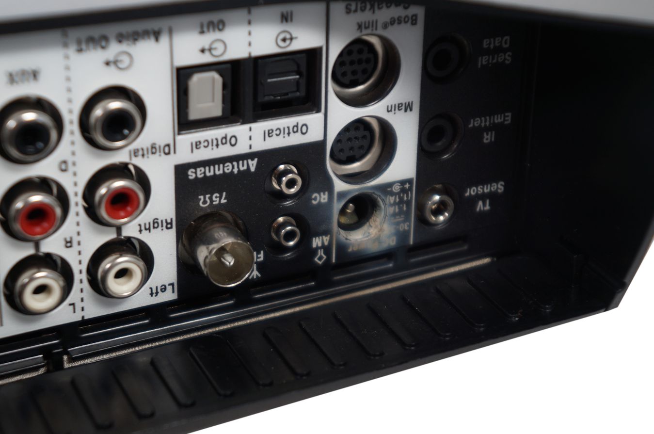 Bose_Lifestyle_18_28_38_Model_AV38_Media_Center_12_result