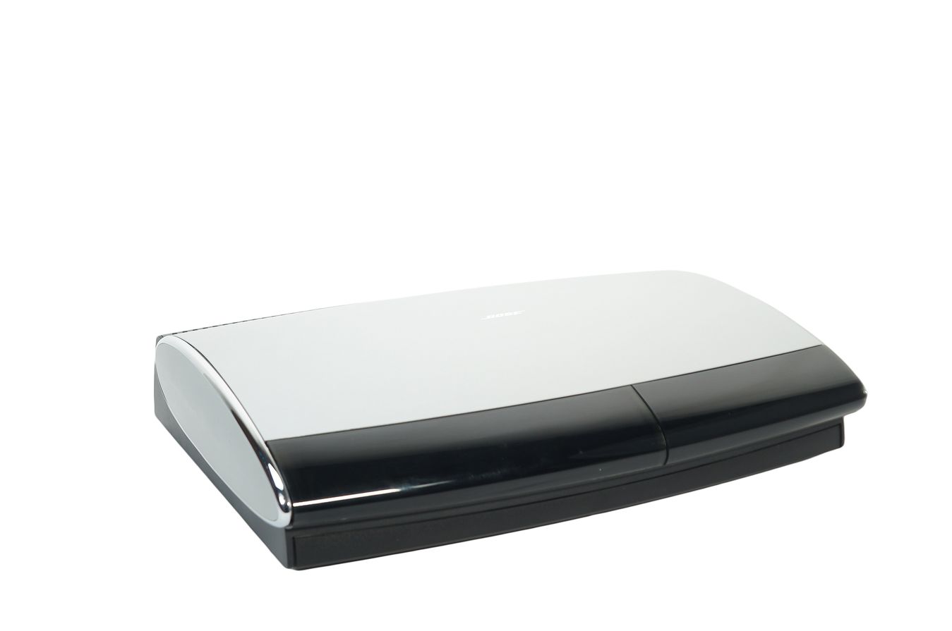 Bose_Lifestyle_18_28_38_Model_AV28_Media_Center_03_result