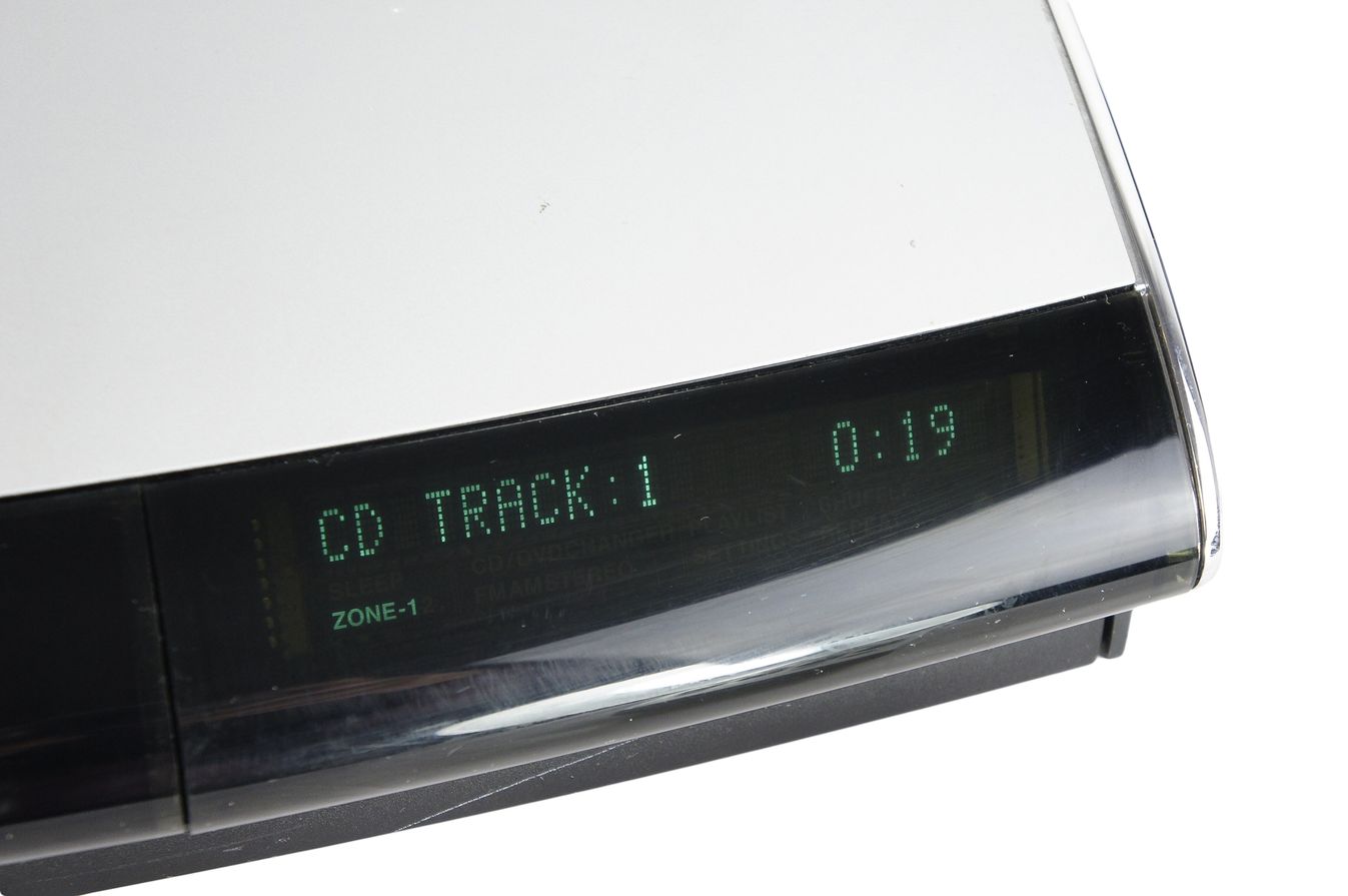 Bose_Lifestyle_18_28_38_Model_AV28_Media_Center_result