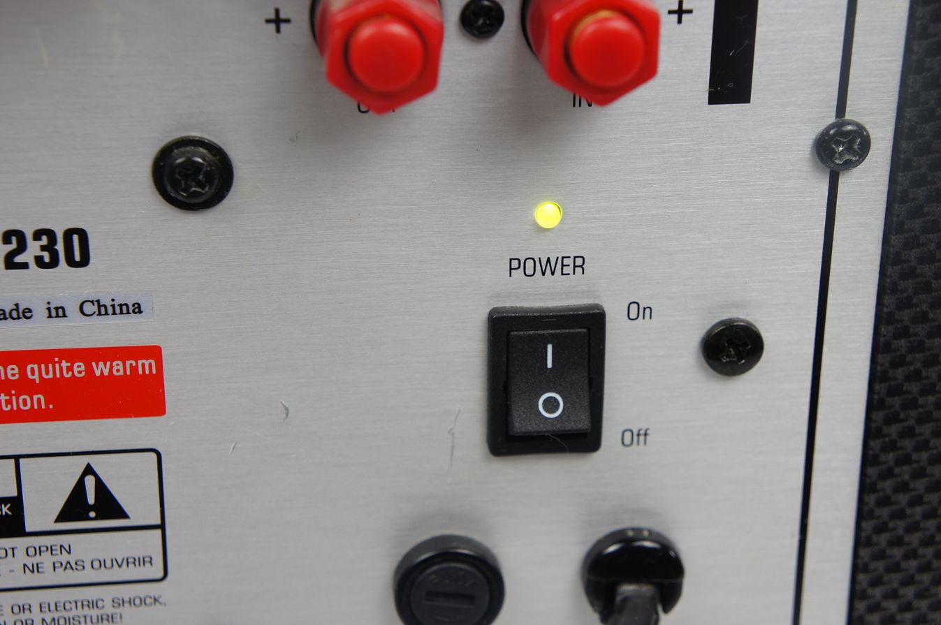 JBL_SUB_200_SUB200-230_Subwoofer_Aktiv_Schwarz_result