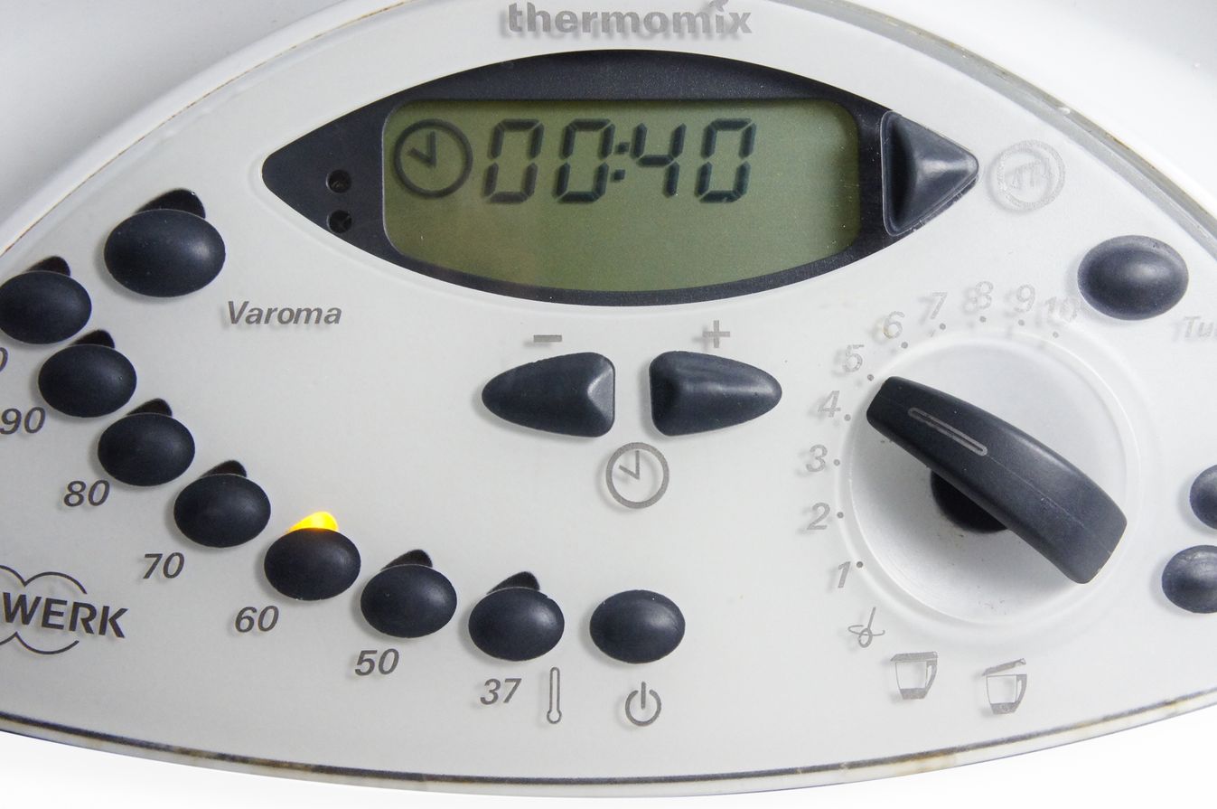 Vorwerk_Thermomix_TM_31_Kuchenmaschine_02_result