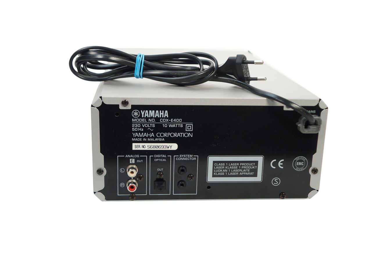 Yamaha_CDX-E400_CD-Player_Silber_07_result