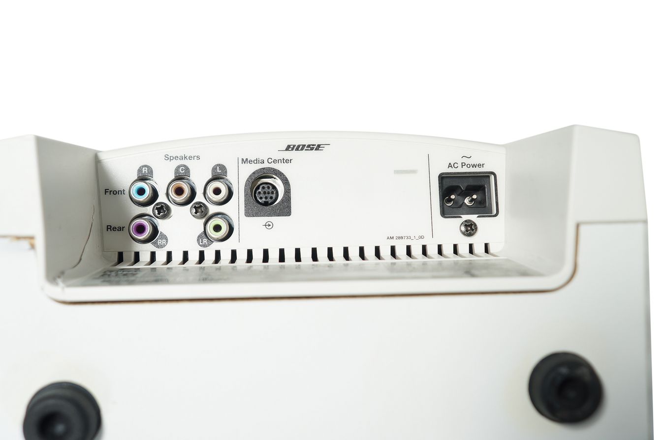 Bose_Lifestyle_18_PS18_Series_III_Powered_Subwoofer_Aktiv_Weiss_08_result