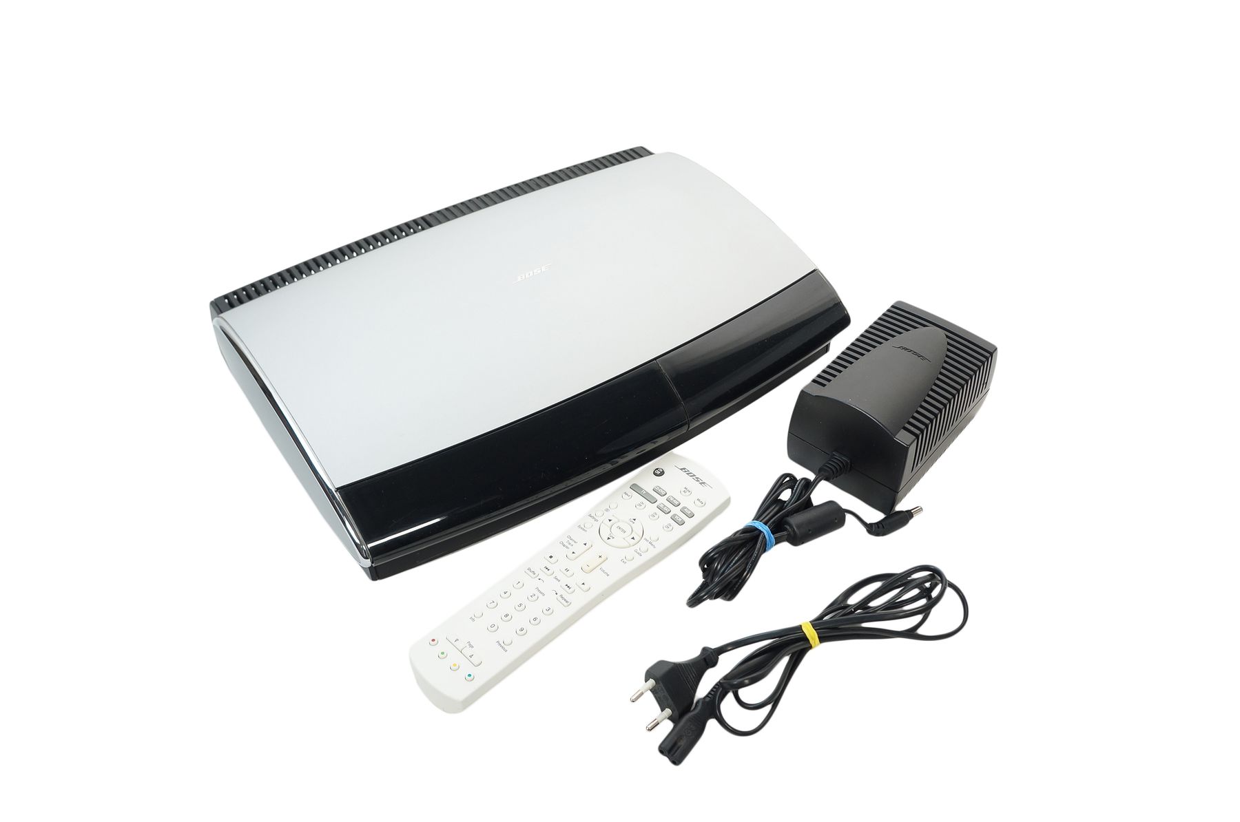 Bose_AV18_Media_Center_Lifestyle_18_28_Series_II_III_02_result