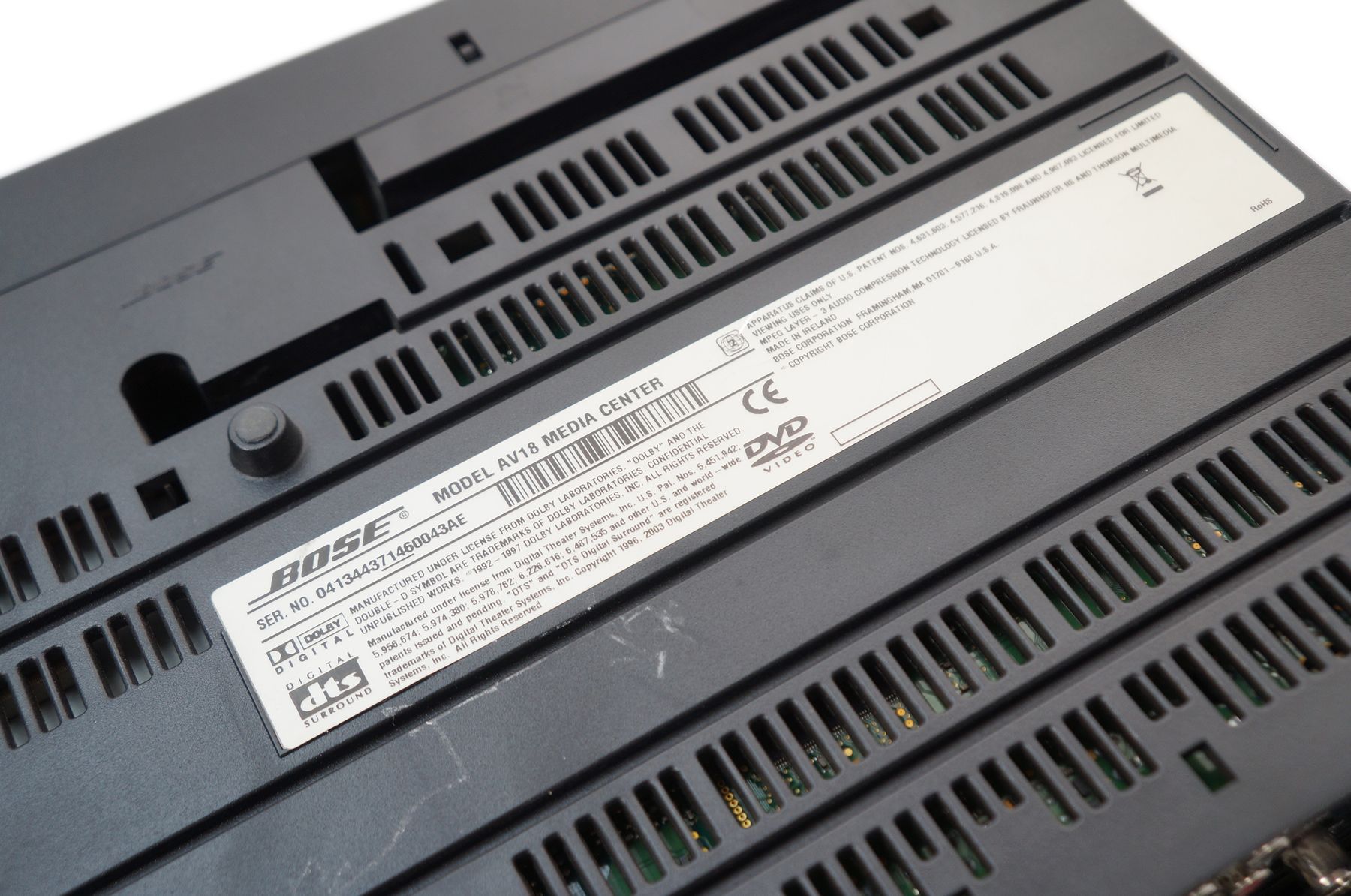 Bose_AV18_Media_Center_Lifestyle_18_28_Series_II_III_08_result