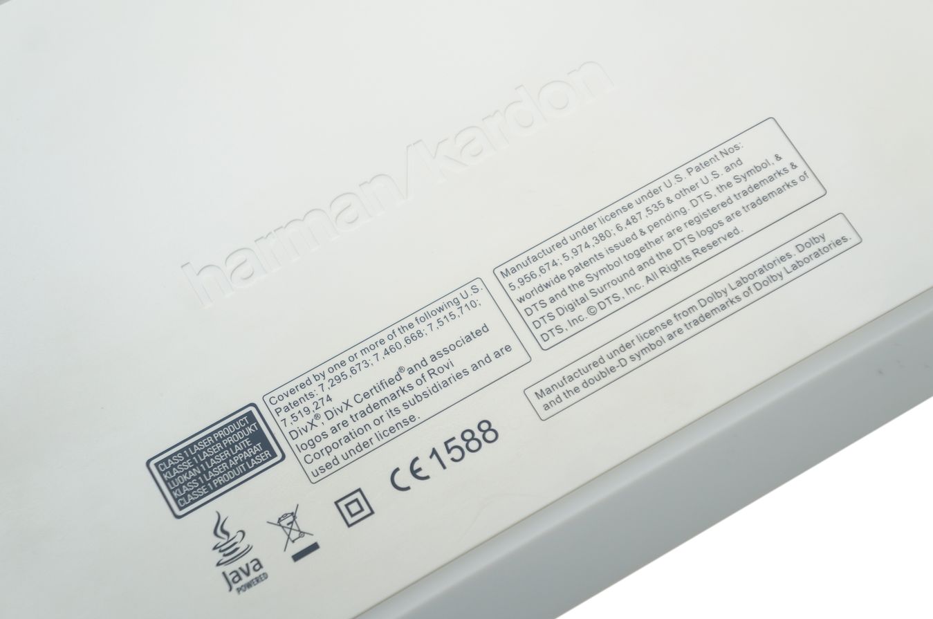 Harman_Kardon_BDS_577_5.1_Receiver_Blu-Ray_3D_Player_Weiss_08_result