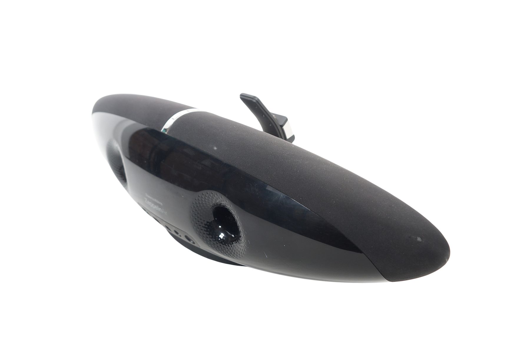 Bowers__Wilkins_Zeppelin_Air_Wireless_Hi-Fi_Lautsprecher_Soundbox_04_result