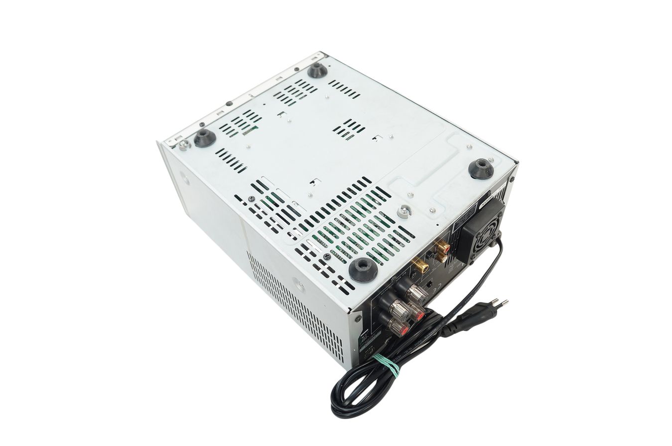 Yamaha_CRX-550_CD_Receiver_Silber_09_result