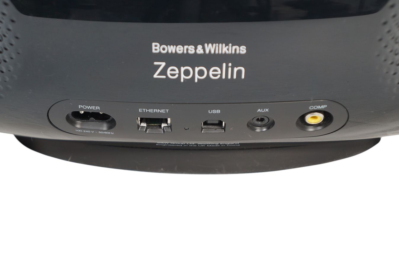 Bowers__Wilkins_Zeppelin_Air_Wireless_Hi-Fi_Lautsprecher_Docking_Station_08_result
