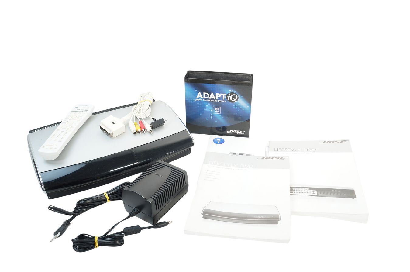 Bose_AV18_Media_Center_Lifestyle_18_28_Series_II_III_03_result