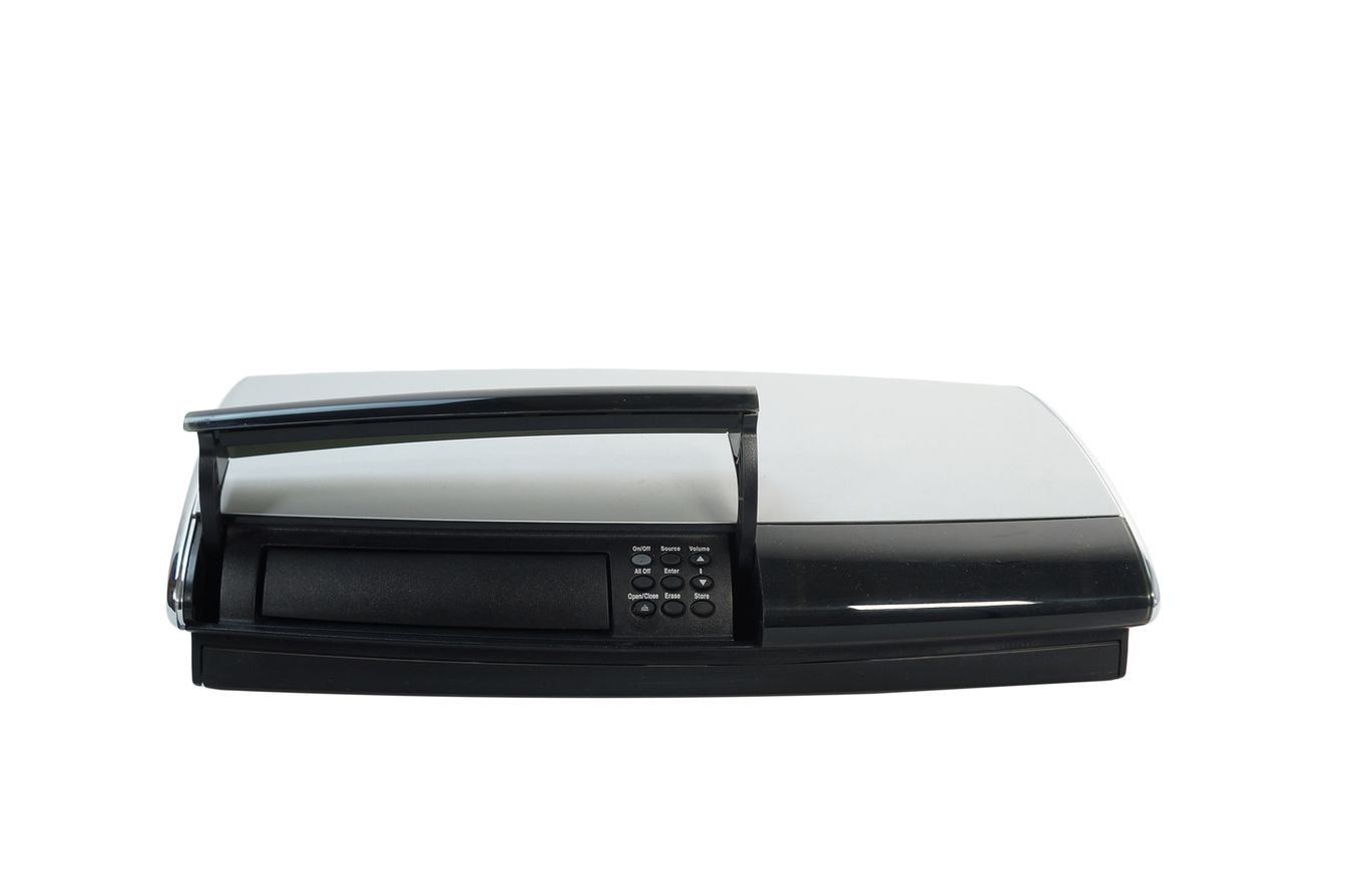 Bose_AV18_Media_Center_Lifestyle_18_28_Series_II_III_05_result